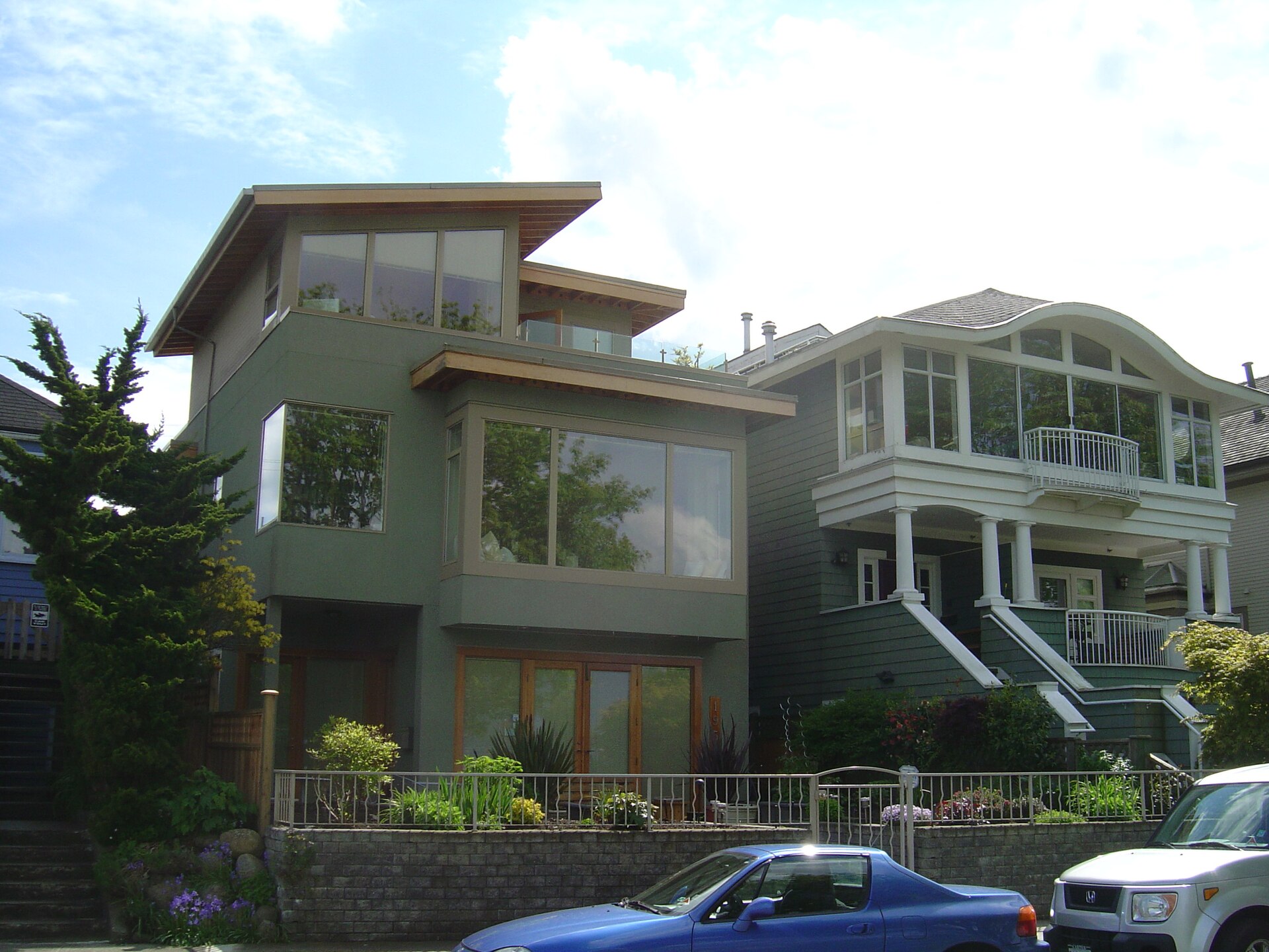 Contemporary home exterior
